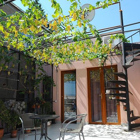 Janika Apartments ティビリシ エクステリア 写真