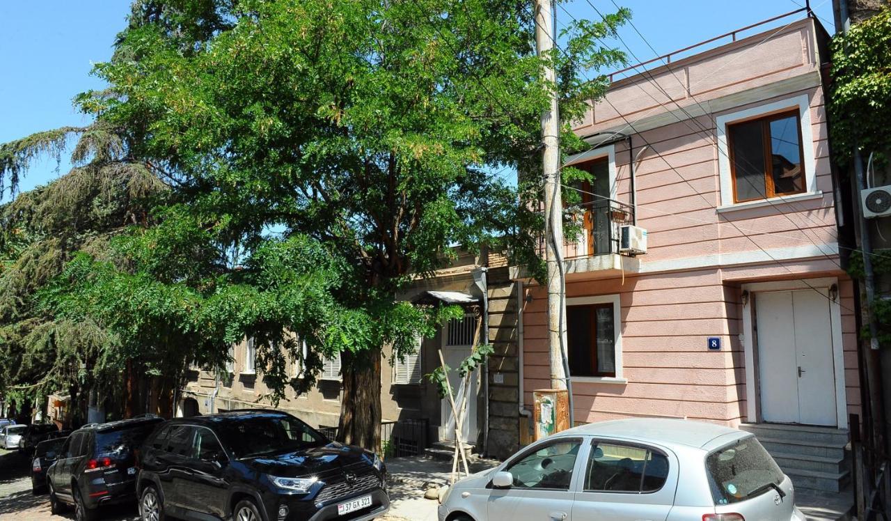 Janika Apartments ティビリシ エクステリア 写真