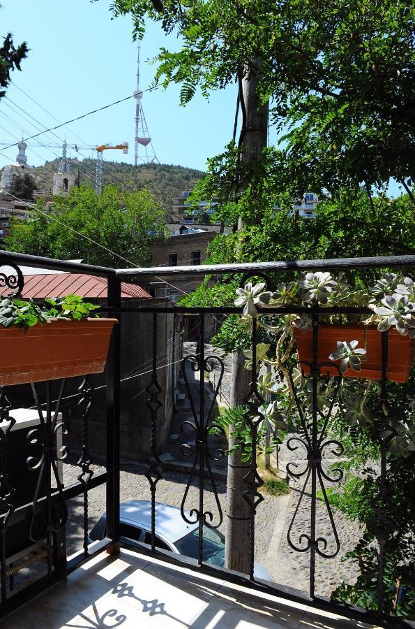 Janika Apartments ティビリシ エクステリア 写真