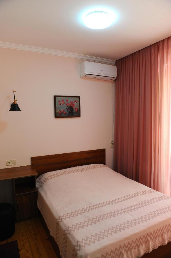 Janika Apartments ティビリシ エクステリア 写真