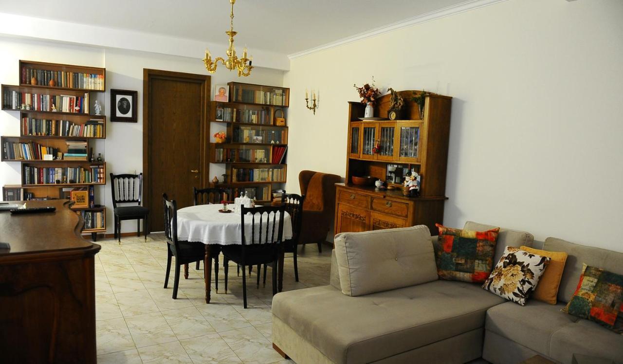 Janika Apartments ティビリシ エクステリア 写真
