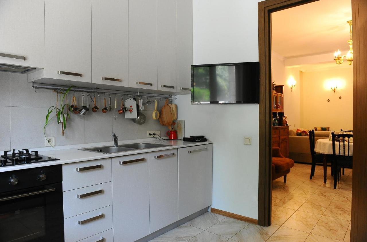 Janika Apartments ティビリシ エクステリア 写真