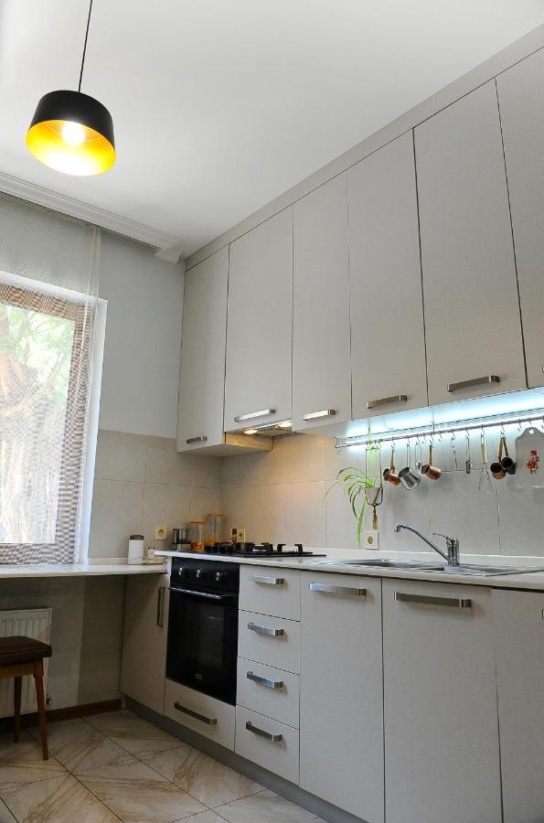 Janika Apartments ティビリシ エクステリア 写真